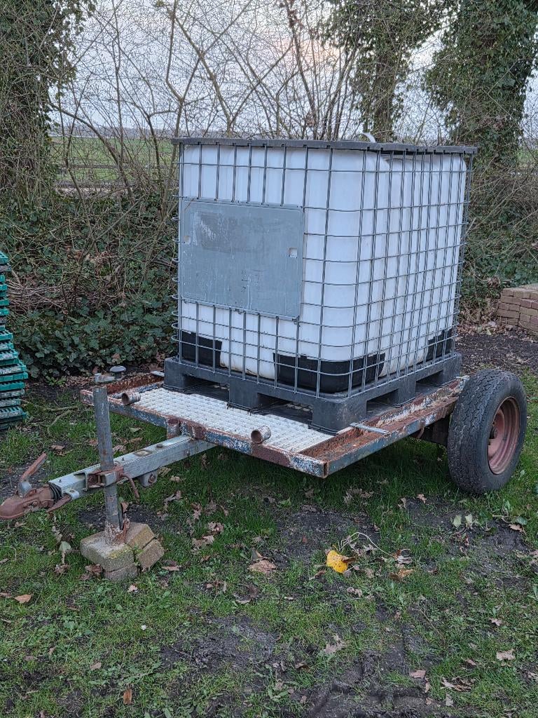 IBC watertank 1000 liter op aanhangeronderstel, Dieren en Toebehoren, Weidegang
