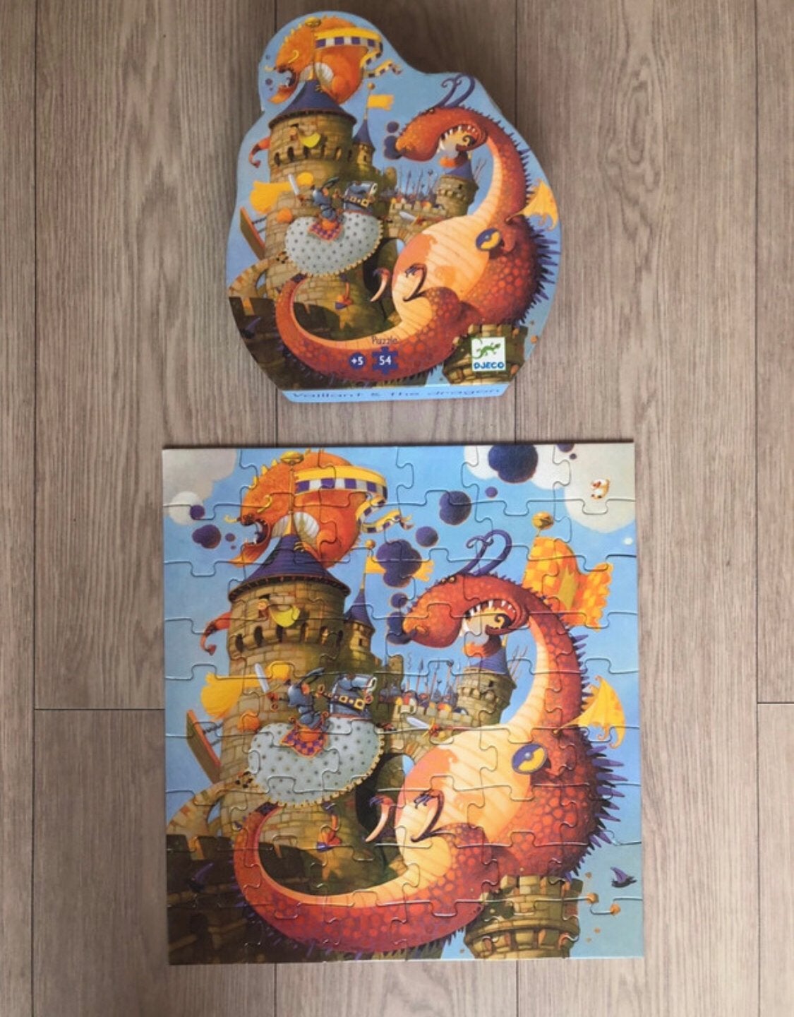 leuke puzzel  ridder kasteel en draak Djeco, Ophalen of Verzenden, Meer dan 50 stukjes, Zo goed als nieuw, 4 tot 6 jaar