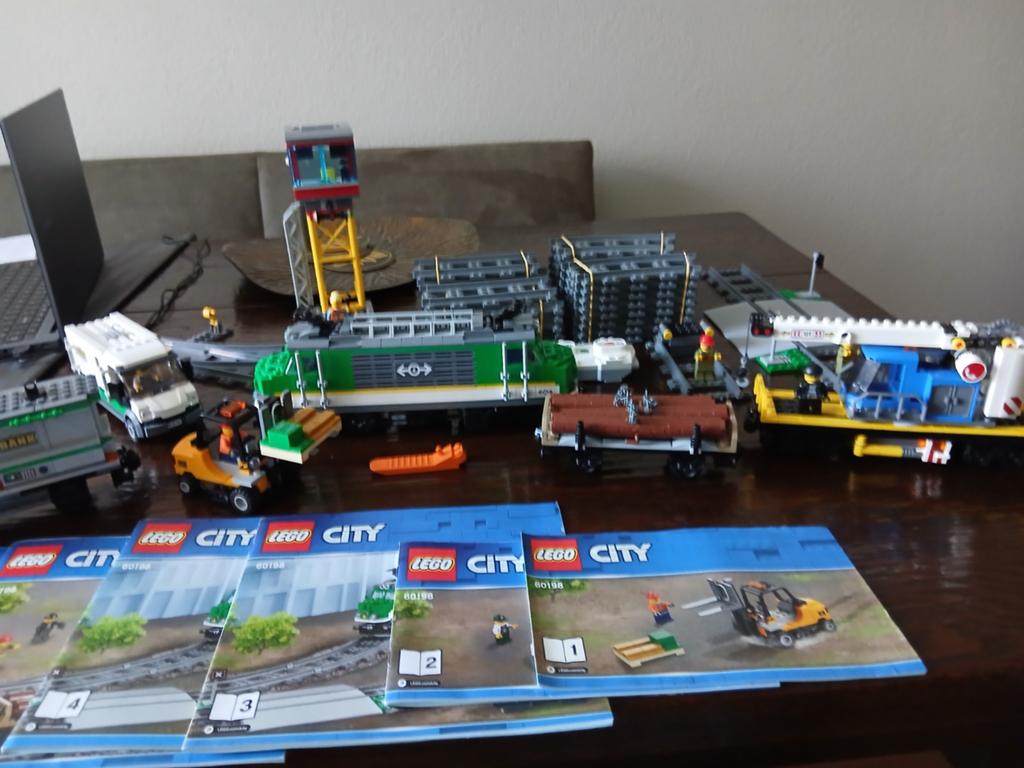 Lego goederentrein 60198, Ophalen of Verzenden, Gebruikt