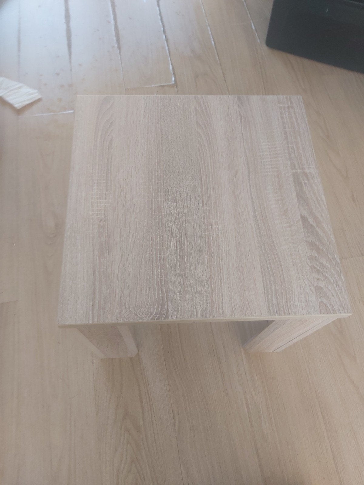 Klein robuust vierkant tafeltje, Minder dan 45 cm, Minder dan 55 cm, Gebruikt, Vierkant