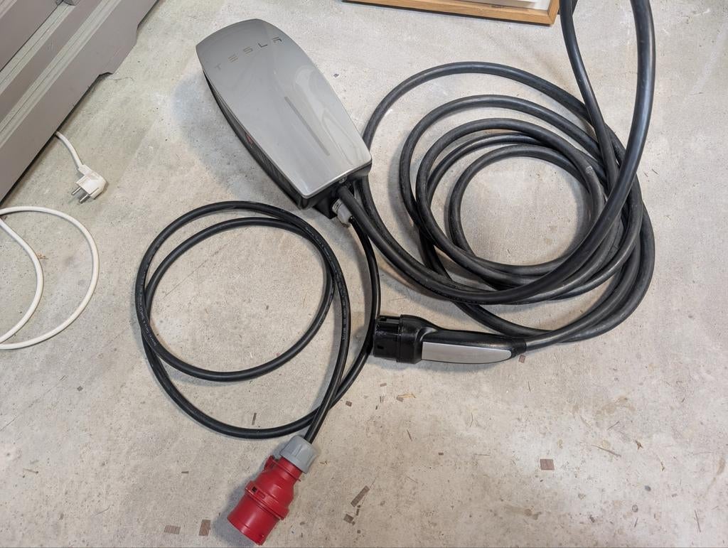 Defecte Tesla Wall Connector gen 2, Ophalen of Verzenden, Laadpaal