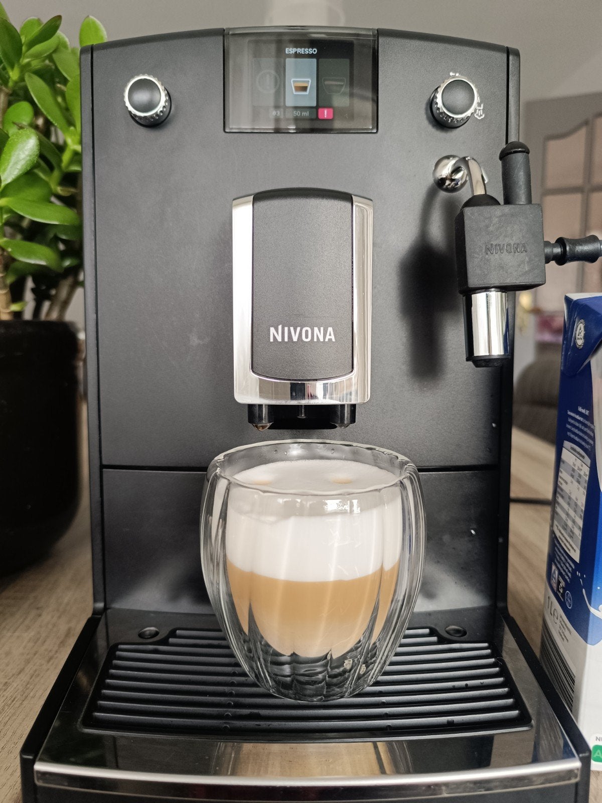Nette Nivona Cafferomatica, Ophalen, Koffiemachine, Koffiebonen, Zo goed als nieuw