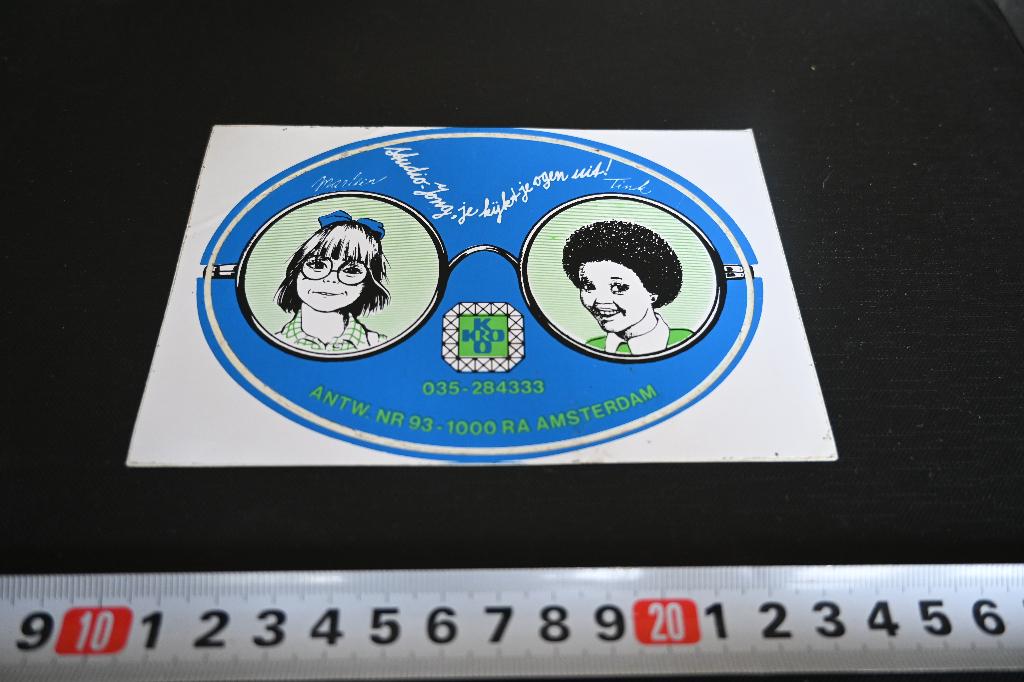 sticker Omroep KRO Studio Jong, je kijkt je ogen uit, Ophalen, Zo goed als nieuw