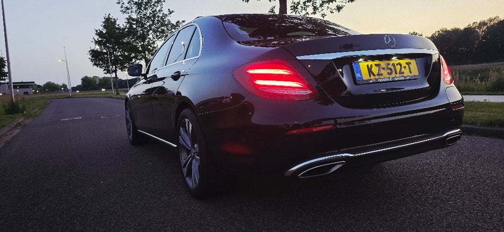 Mercedes-Benz E-Klasse E350 e Plug-in Hybrid 286pk 9G-TRONIC, Automaat, Achterwielaandrijving, Zwart, 1825 kg