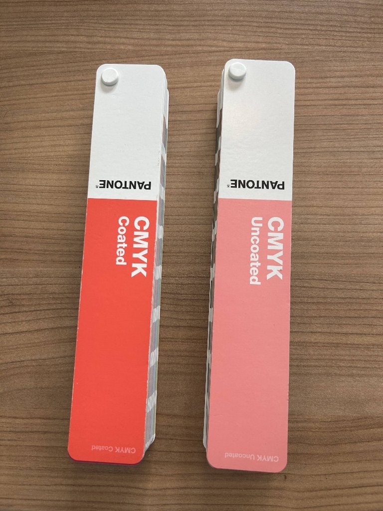 Pantone kleurwaaiers | CMYK coated & Uncoated, Ophalen, Zo goed als nieuw, Overige typen