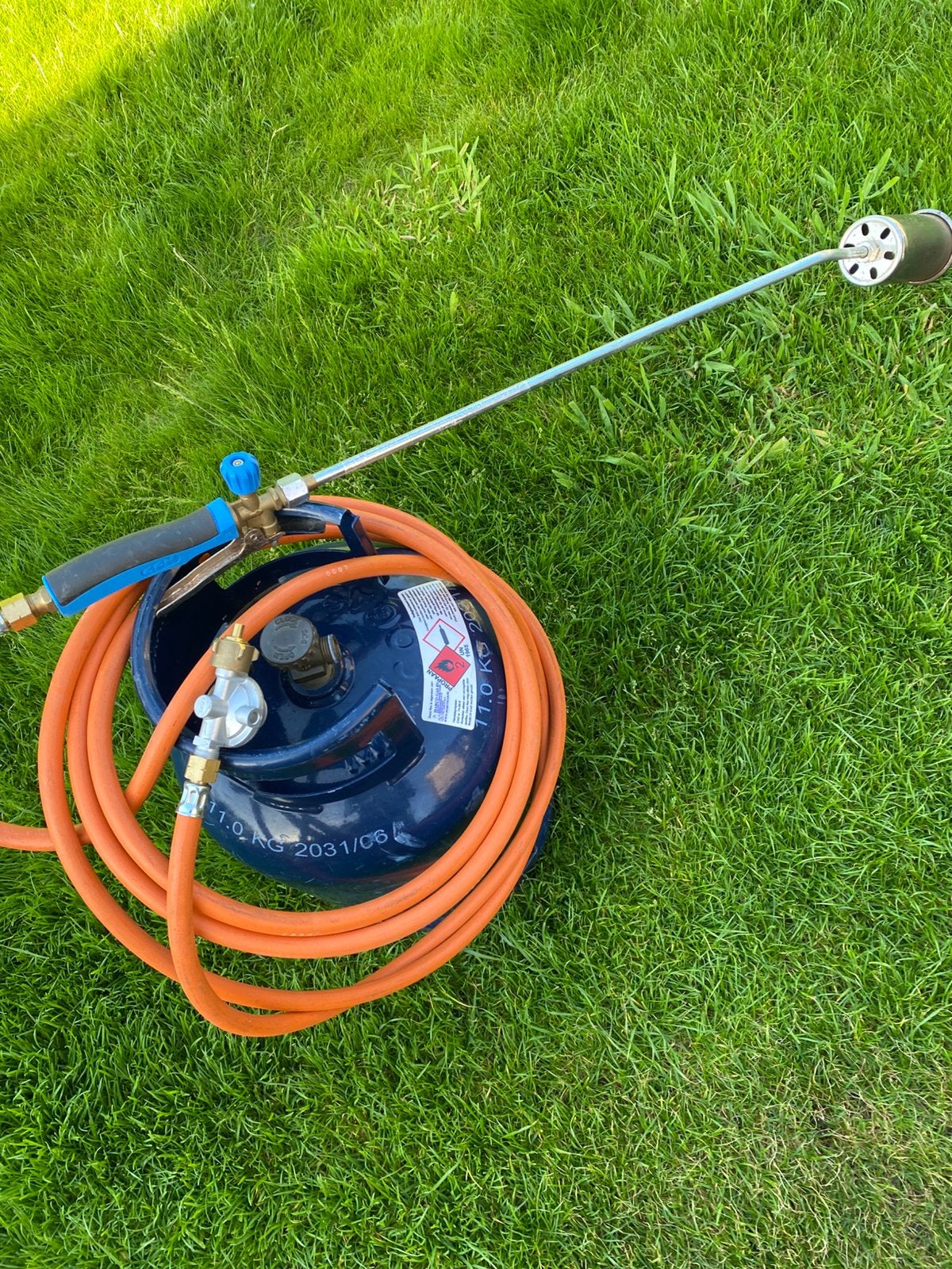 Onkruidbrander dakbrander gasbrander met 5 mtr slang en gas, Ophalen, Zo goed als nieuw