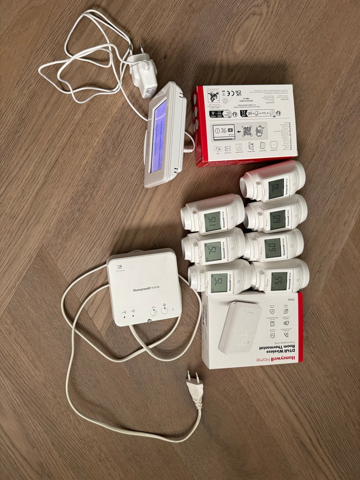 Honeywell EvoHome Slimme Thermostaat Systeem, Ophalen of Verzenden, Slimme thermostaat, Nieuw