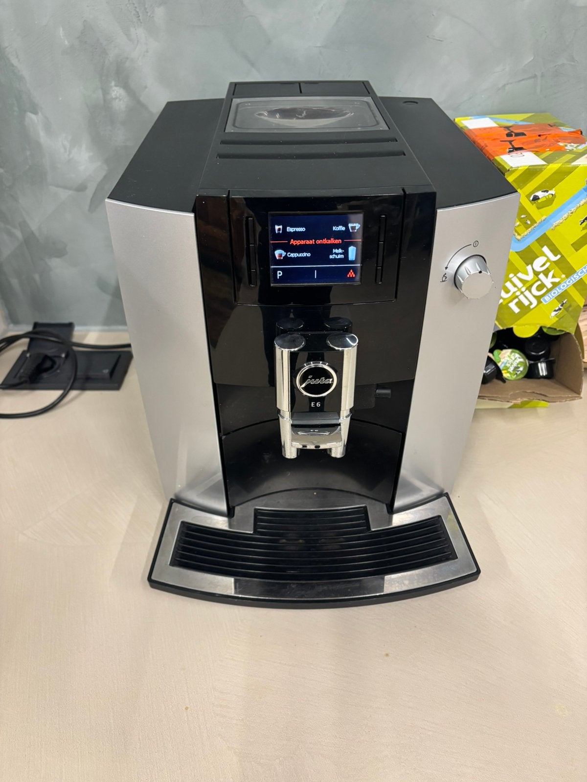 Jura E6, Ophalen, Gebruikt, 10 kopjes of meer, Koffiemachine