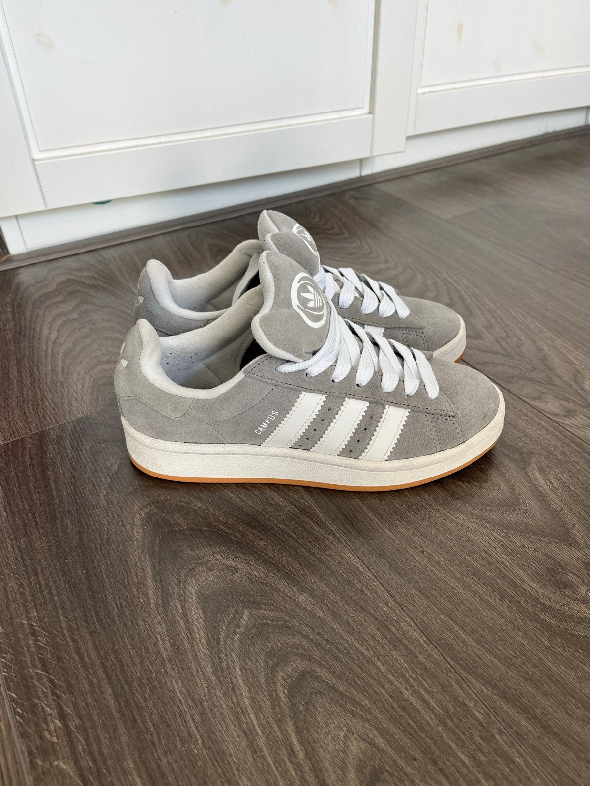 Adidas Campus sneakers grijs - Maat 38, Ophalen of Verzenden, Zo goed als nieuw, Grijs, Sneakers of Gympen