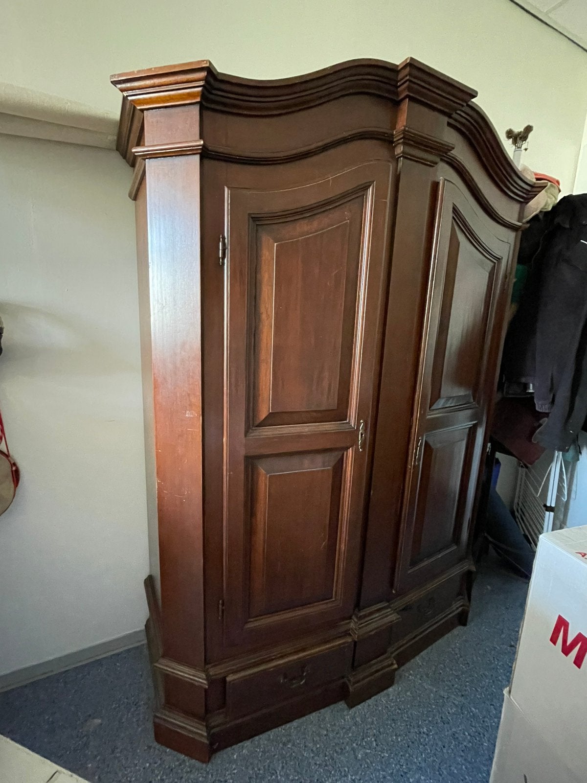 Vintage houten kledingkast, Ophalen