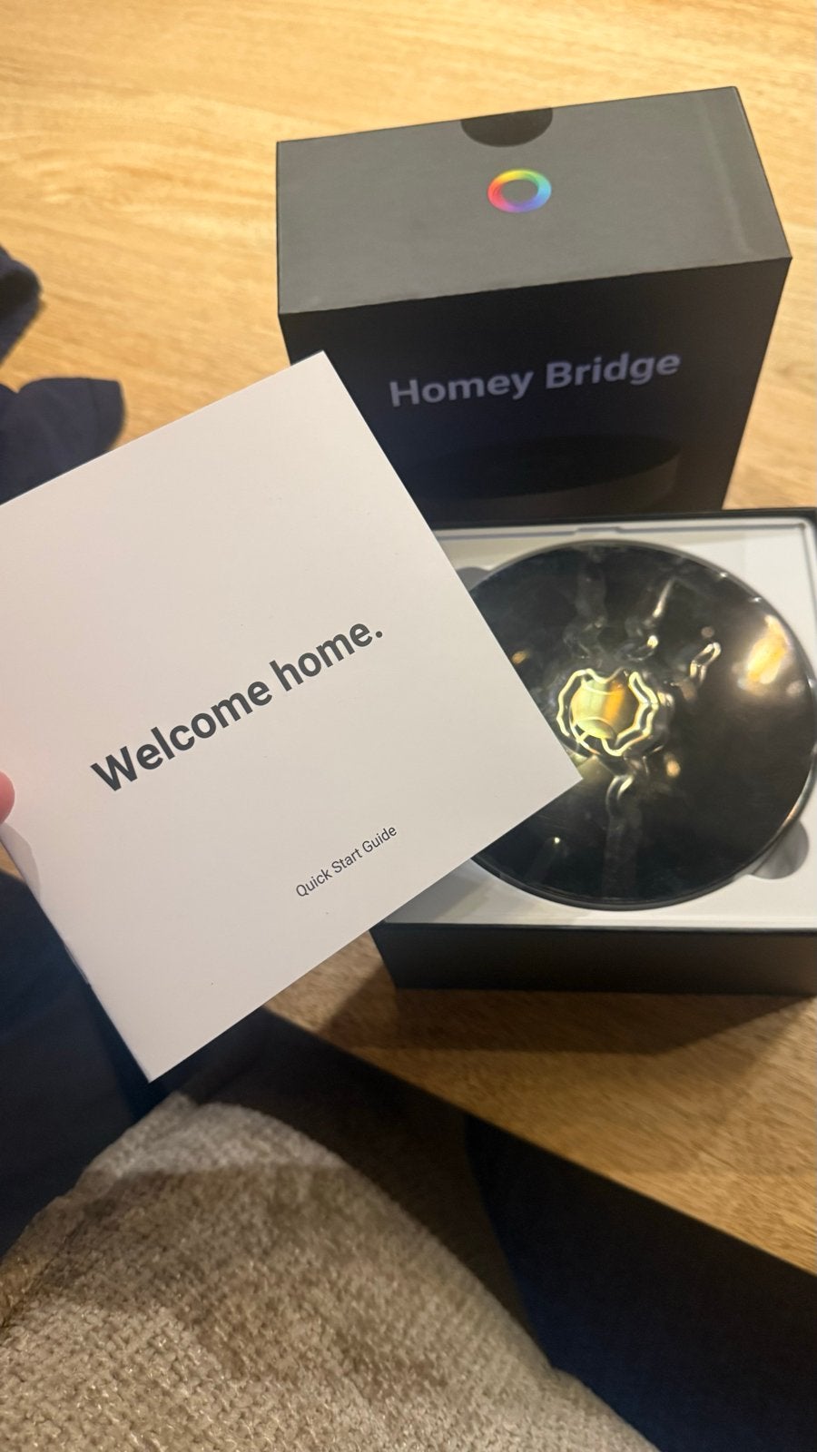 Homey Bridge - Smart Home Hub, Ophalen of Verzenden, Zo goed als nieuw