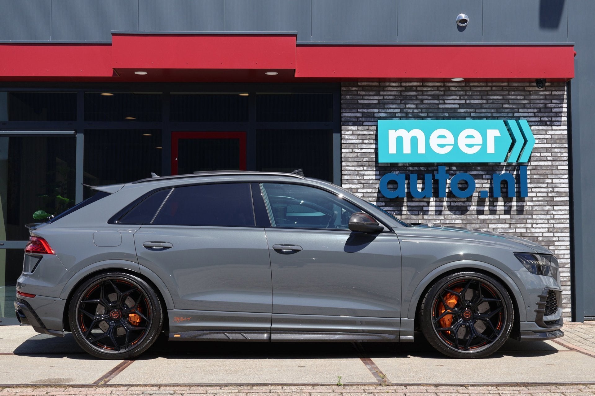 Audi Q8 4.0 TFSI RS Q8 quattro URBAN l EXCLUSIVE PAINT GRIGI, Auto's, Automaat, Dealer onderhouden, Gebruikt, 156 €/maand