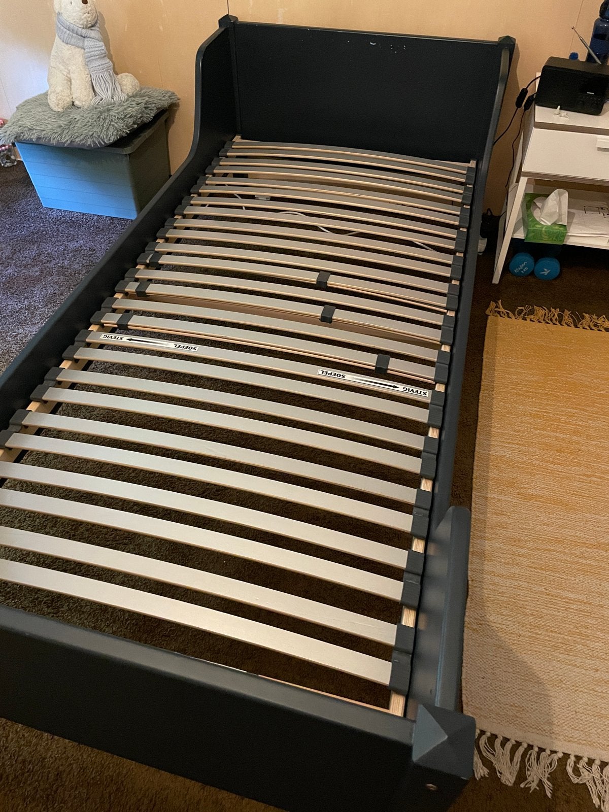 Eenpersoonsbed met lattenbodem - opknapper, Huis en Inrichting, Slaapkamer | Bedden, Ophalen, Gebruikt, 90 cm, Eenpersoons