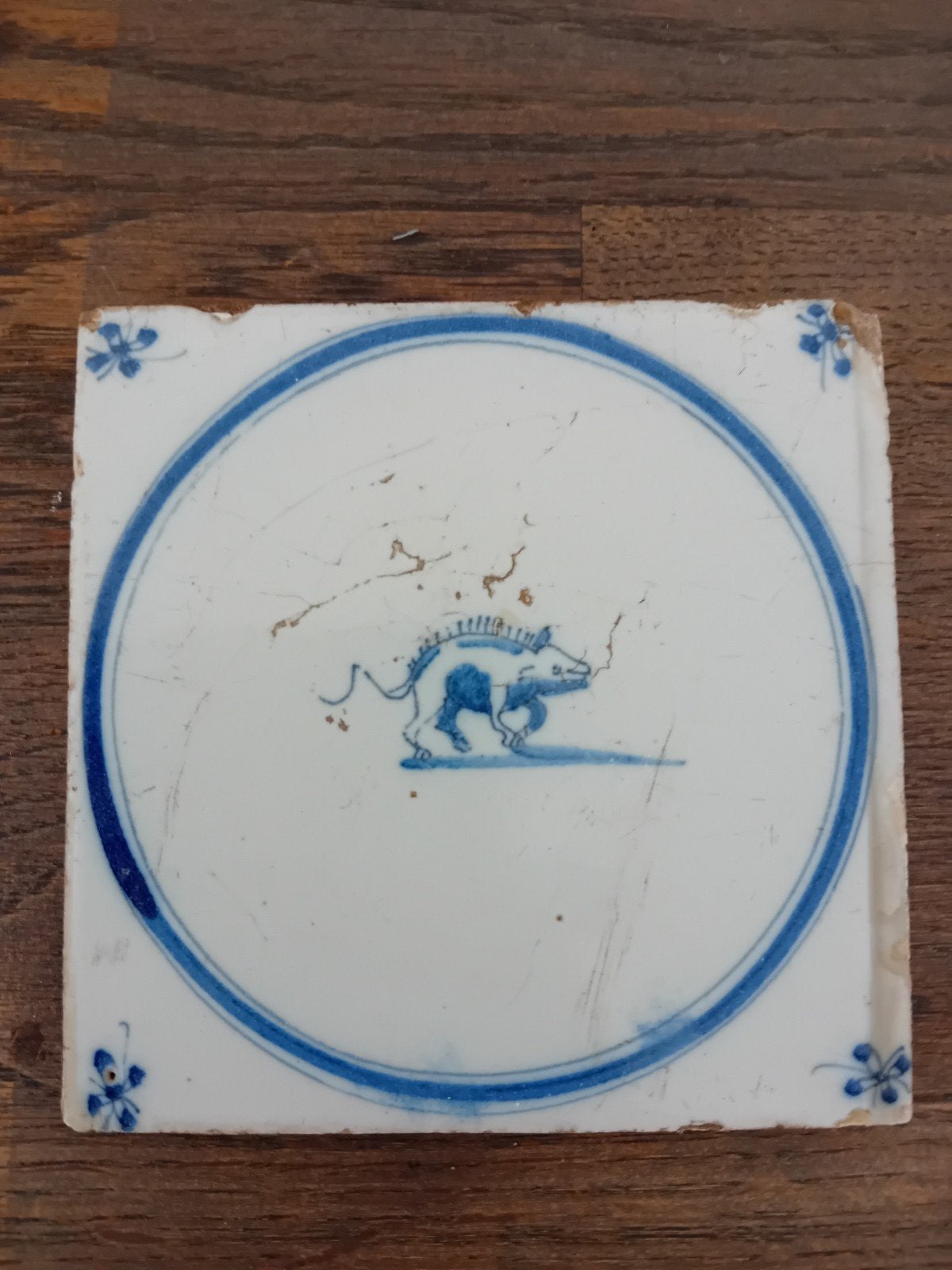 Oud Delfts blauw tegeltje met dier (rat/muis) 13x13cm, Antiek en Kunst, Antiek | Wandborden en Tegels, Ophalen of Verzenden