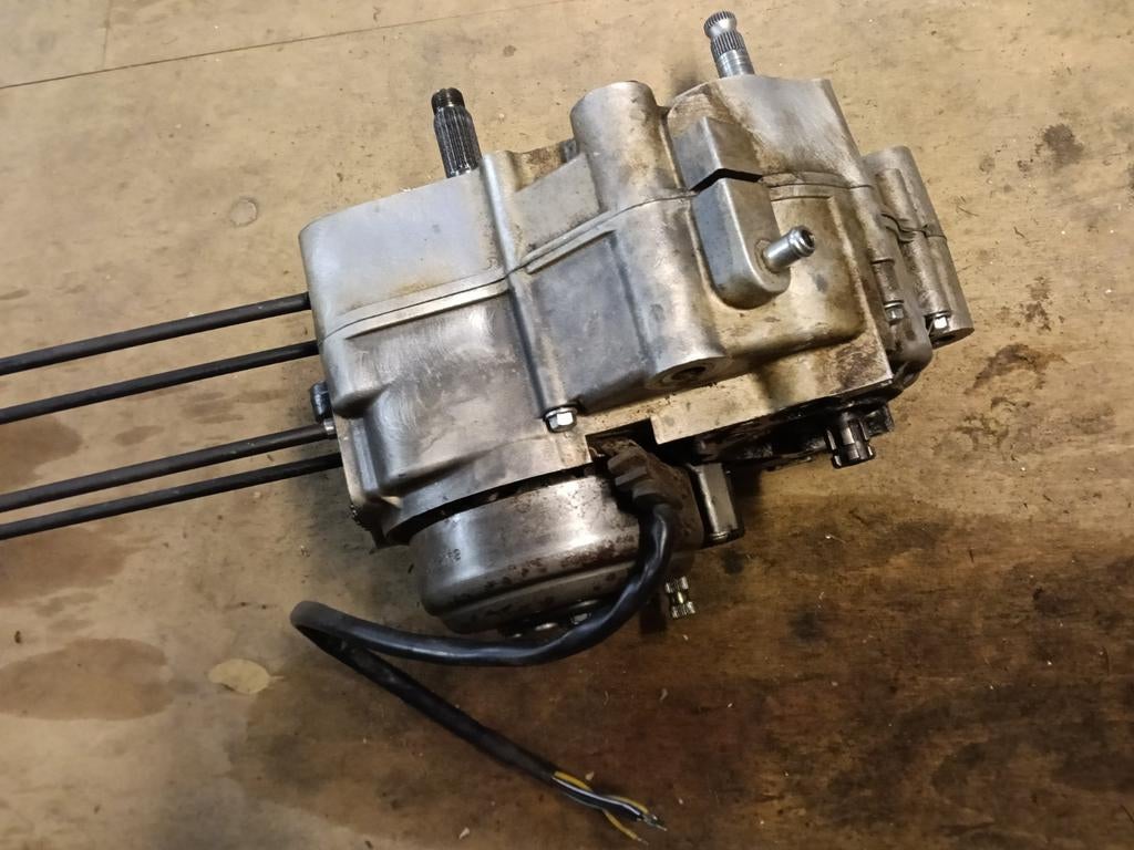 4 tact 140cc motor blokje, Ophalen