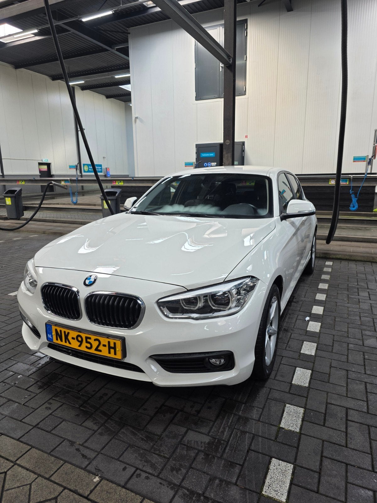 BMW 1-Serie 118i 136pk Aut 2017 Wit, 1295 kg, Wit, Origineel Nederlands, 650 kg