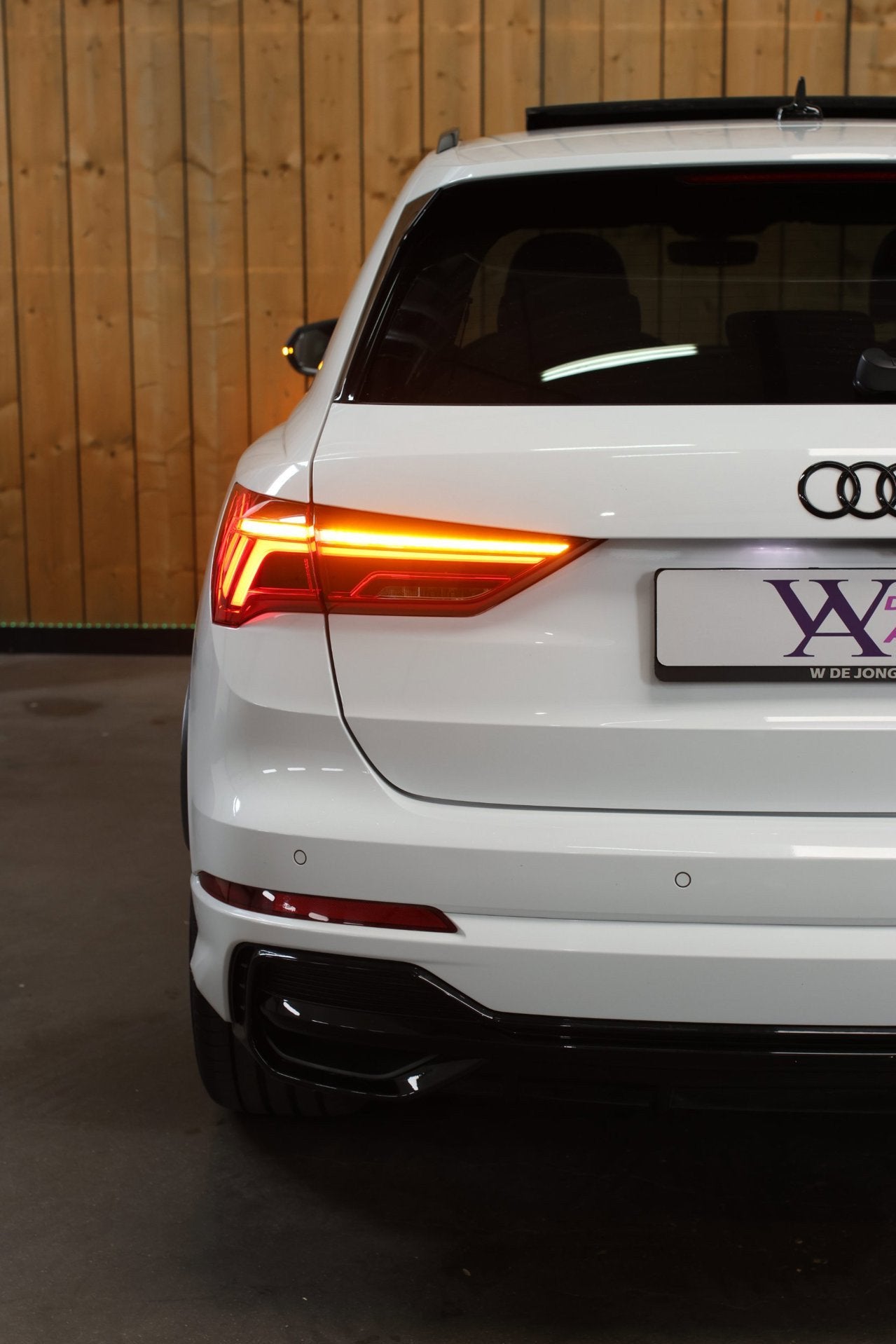 Foto 98 van Audi Q3 40 TFSI Quattro S-Line *Pano*360 Camera*Keyless*Trek
