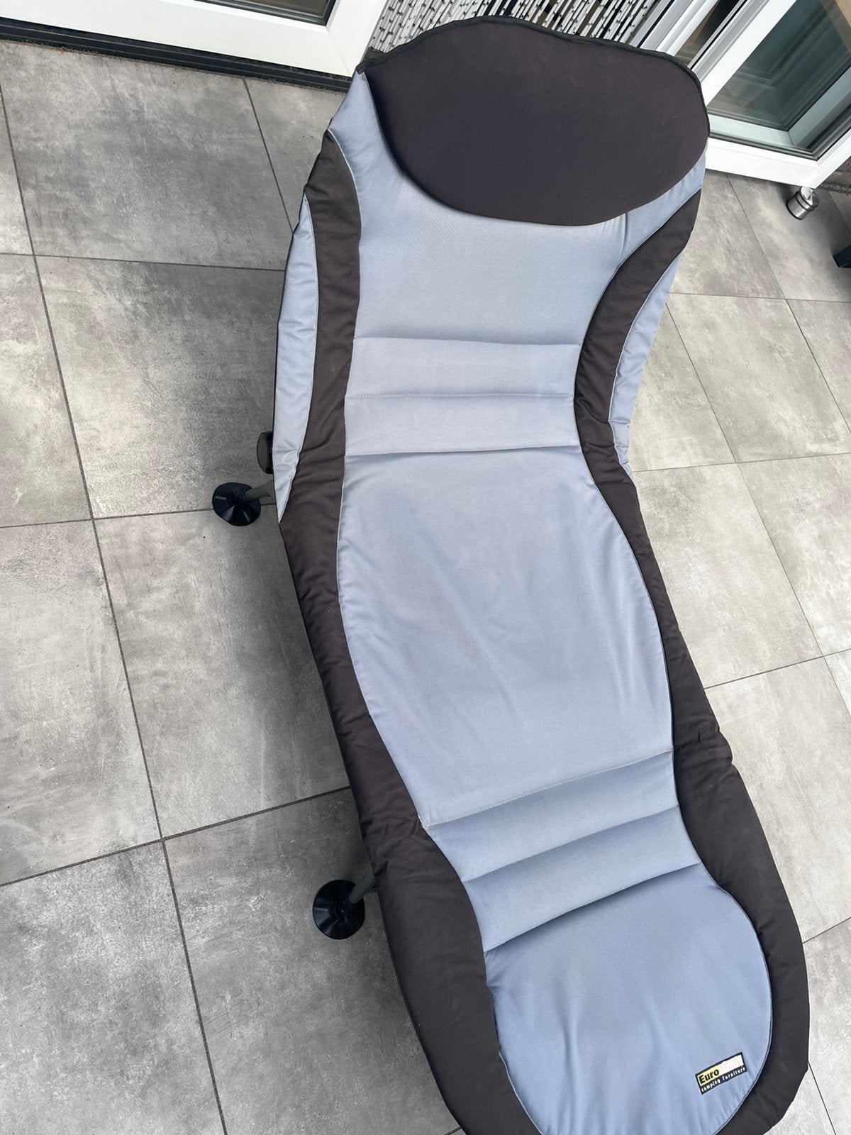 EuroTrail stretcherbed – ideaal voor kamperen of vissen, Ophalen, Zo goed als nieuw, Inklapbaar