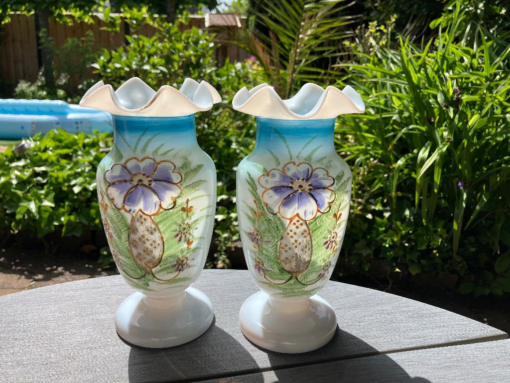 Opaline/opalen glazen vazen, Ophalen