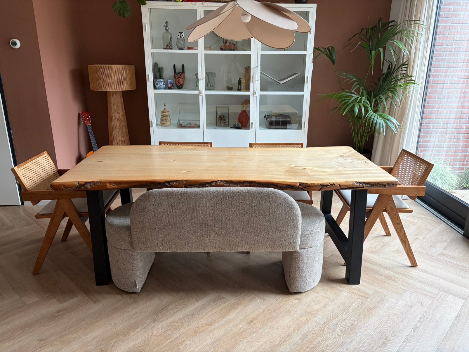 Boomstam eettafel 210x98, Ophalen, Rechthoekig, 200 cm of meer, 50 tot 100 cm