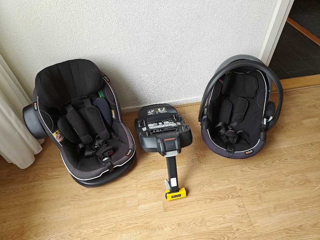 besafe basis met 2 stoeltjes (0-12mnd en 6mnd-4jaar), Gebruikt, Isofix, Slaapstand, Ophalen