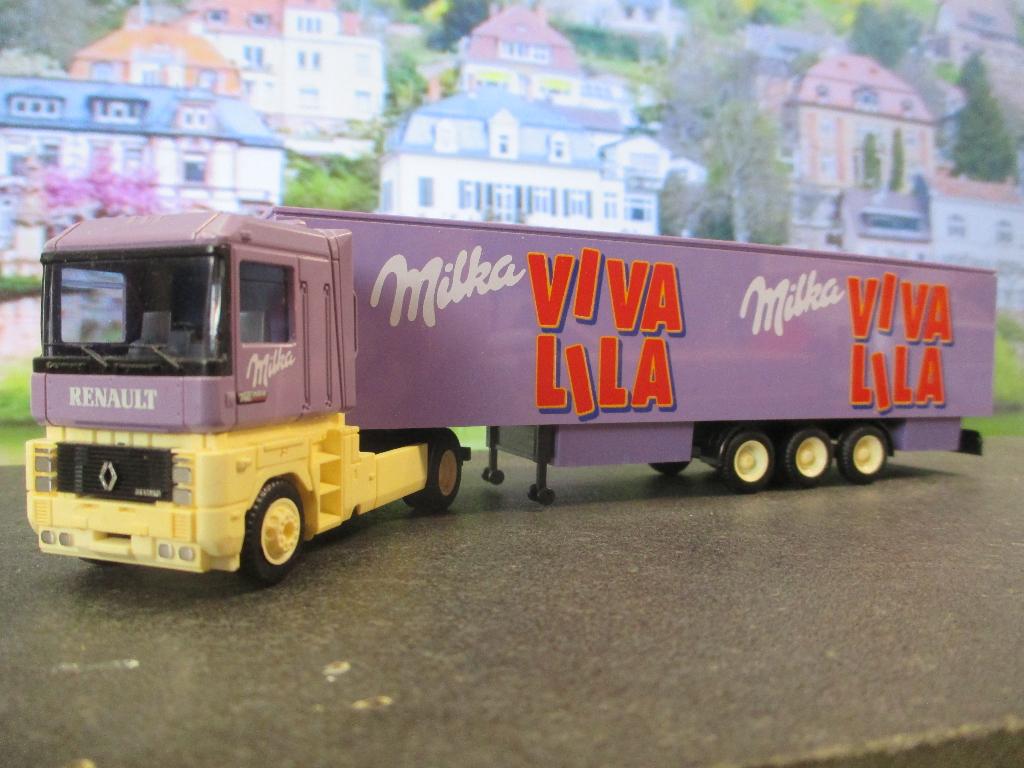 Renault AE 500 MILKA VIVA LILA Chocolade - Albedo, Hobby en Vrije tijd, Modelauto's | 1:87, Ophalen of Verzenden, Zo goed als nieuw