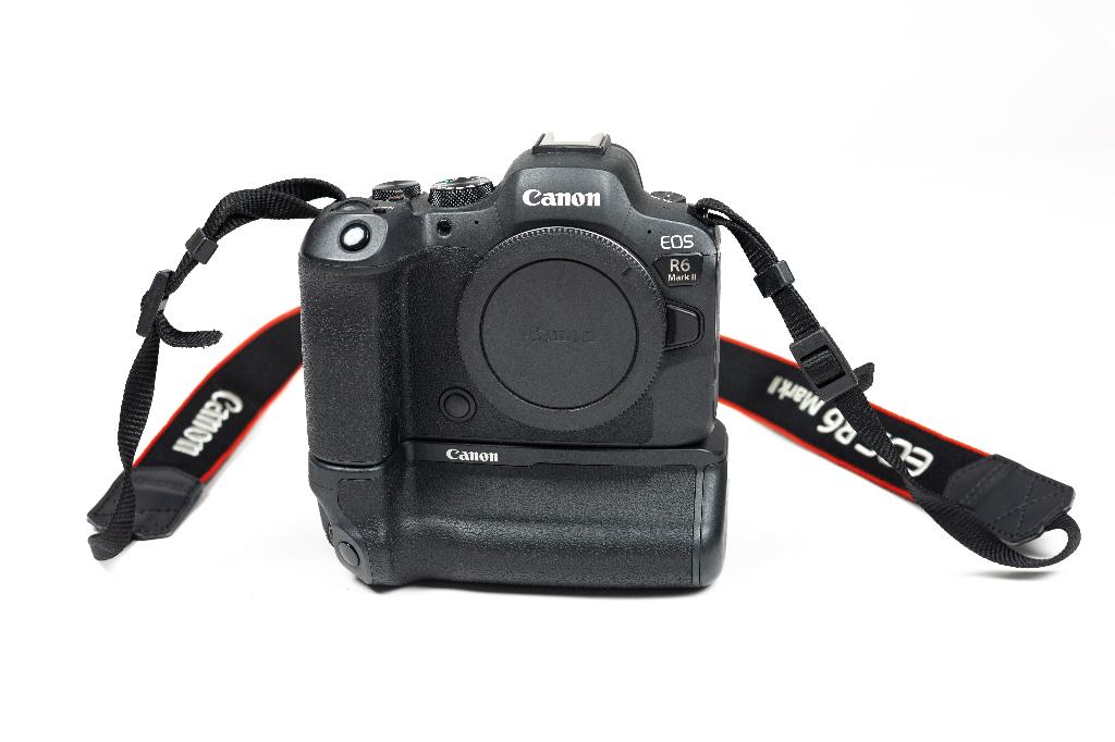 2x Canon EOS R6 Mark II + Battery Grip + accu's, Audio, Tv en Foto, Fotocamera's Digitaal, Ophalen of Verzenden, Zo goed als nieuw
