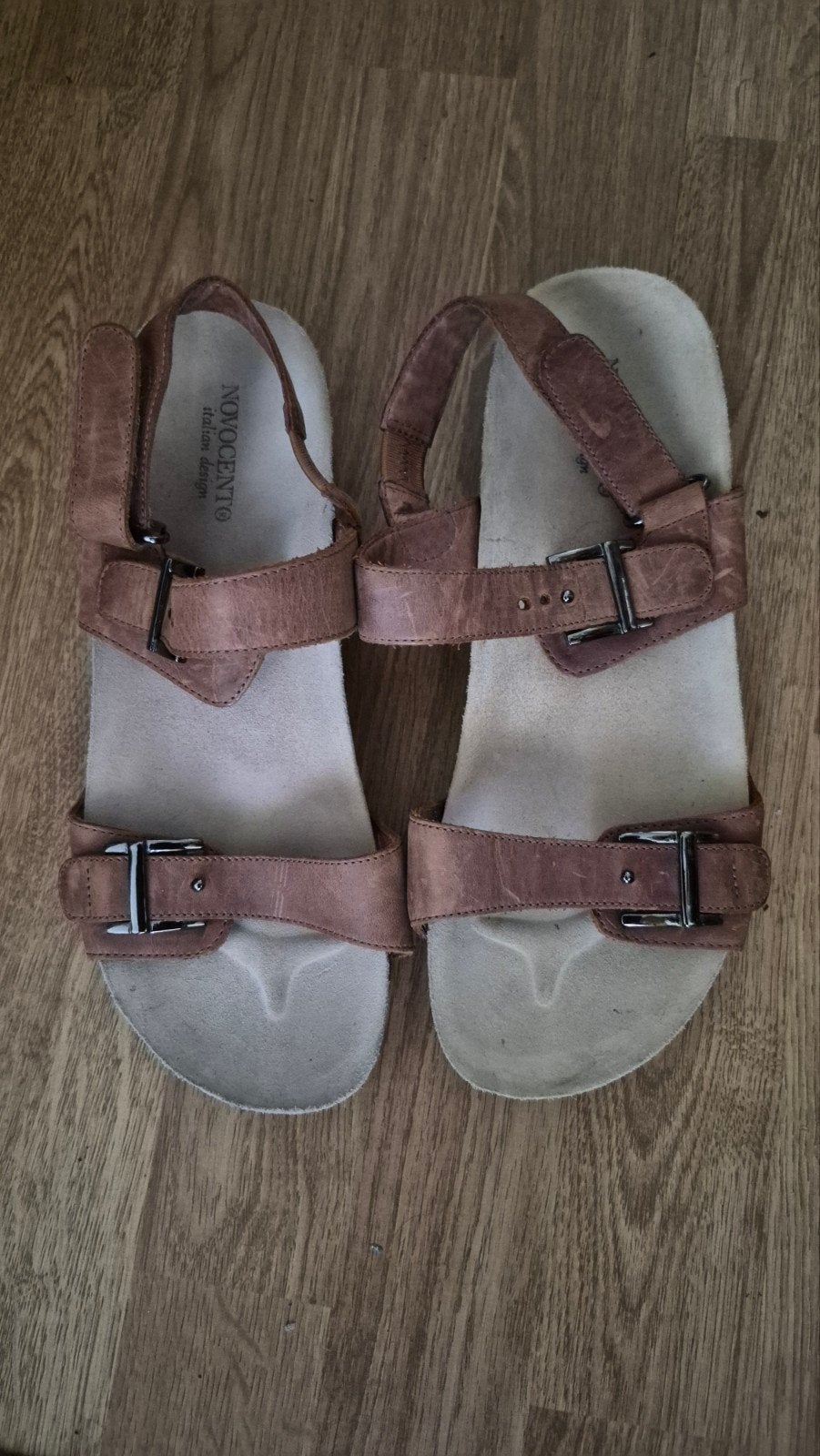 Bruine sandalen - NOVOCENTO italian design mat  6 ( 39 ), Kleding | Dames, Schoenen, Ophalen of Verzenden, Gedragen, Bruin, Sandalen of Muiltjes