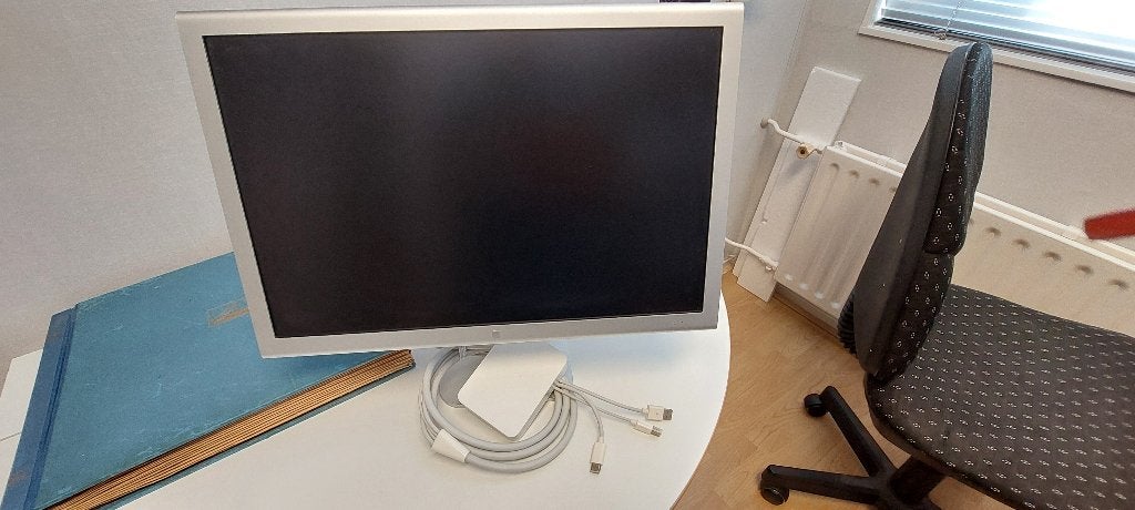 Apple Cinema Display 20 inch - Aluminium, Computers en Software, Ophalen, DisplayPort, Zo goed als nieuw, Onbekend