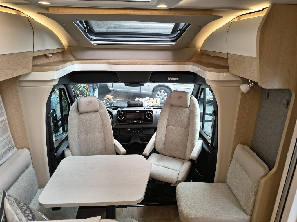 Hymer BMC-T 680 - Korting, Caravans en Kamperen, Automaat, Koelkast, Ringverwarming, Buitenlamp