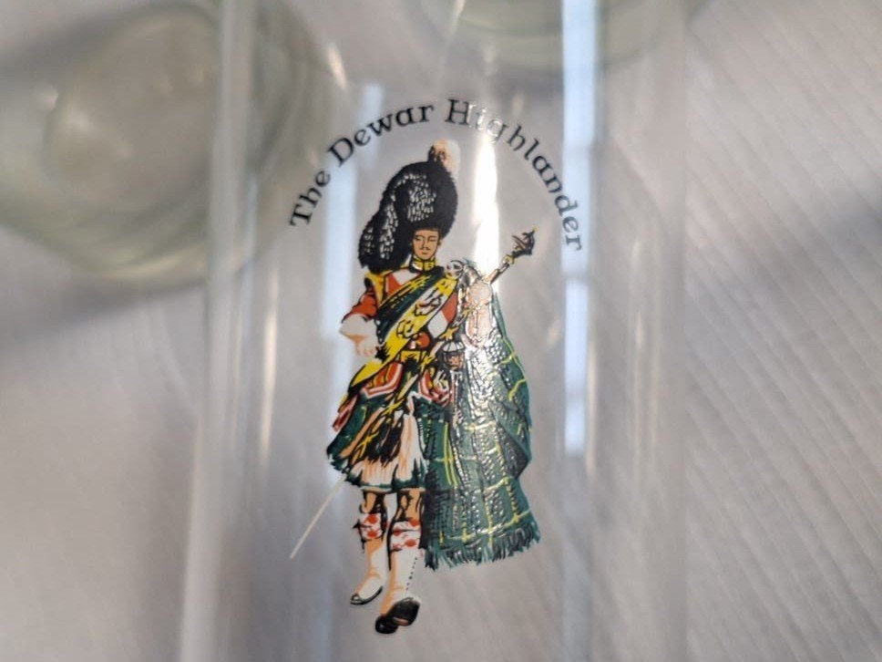 THE DEWAR whisky glazen 8 stuks, Ophalen of Verzenden, Zo goed als nieuw, Borrel- of Shotglas
