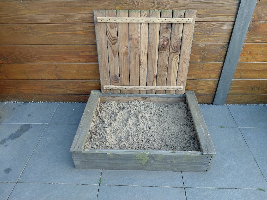 Zandbak hout 75 x 100cm Grafietgrijs incl. zand en speelgoed, Ophalen, Gebruikt