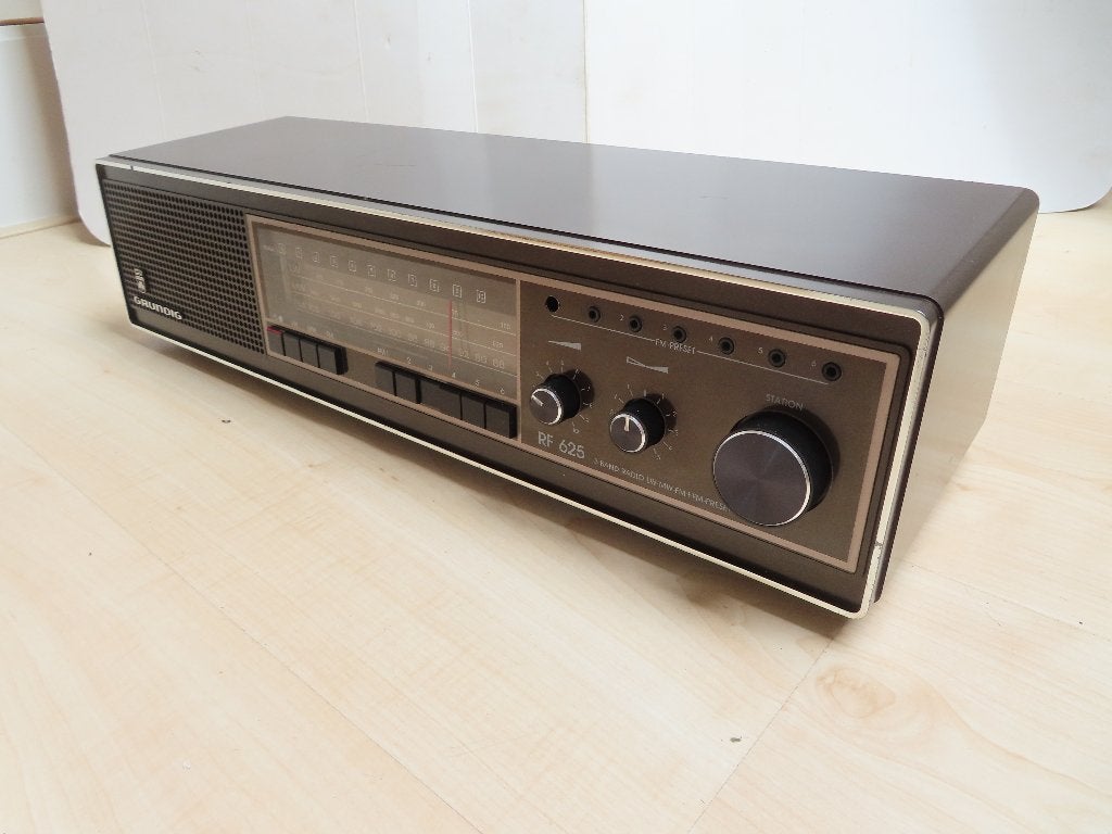 tafelradio - vintage Grundig RF625, Ophalen
