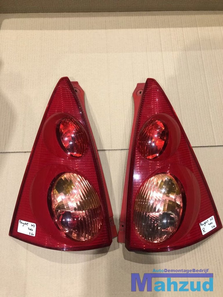 PEUGEOT 107 Achterlicht links rechts 2005-2014, Auto-onderdelen, Taurusavenue 1
2132 LS  Hoofddorp, NL, Gebruikt, Contact.group@renault.com