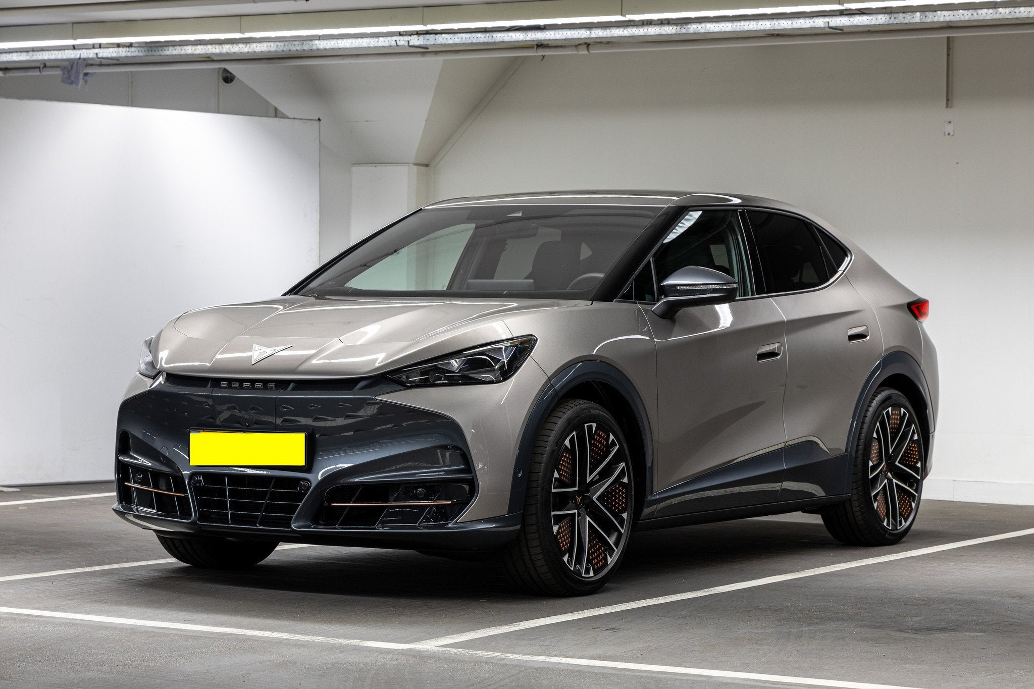 CUPRA Tavascan VZ Extreme 82 kWh 340pk, Auto's, Cupra, Automaat, Automatische klimaatregeling, Gebruikt, 2173 kg
