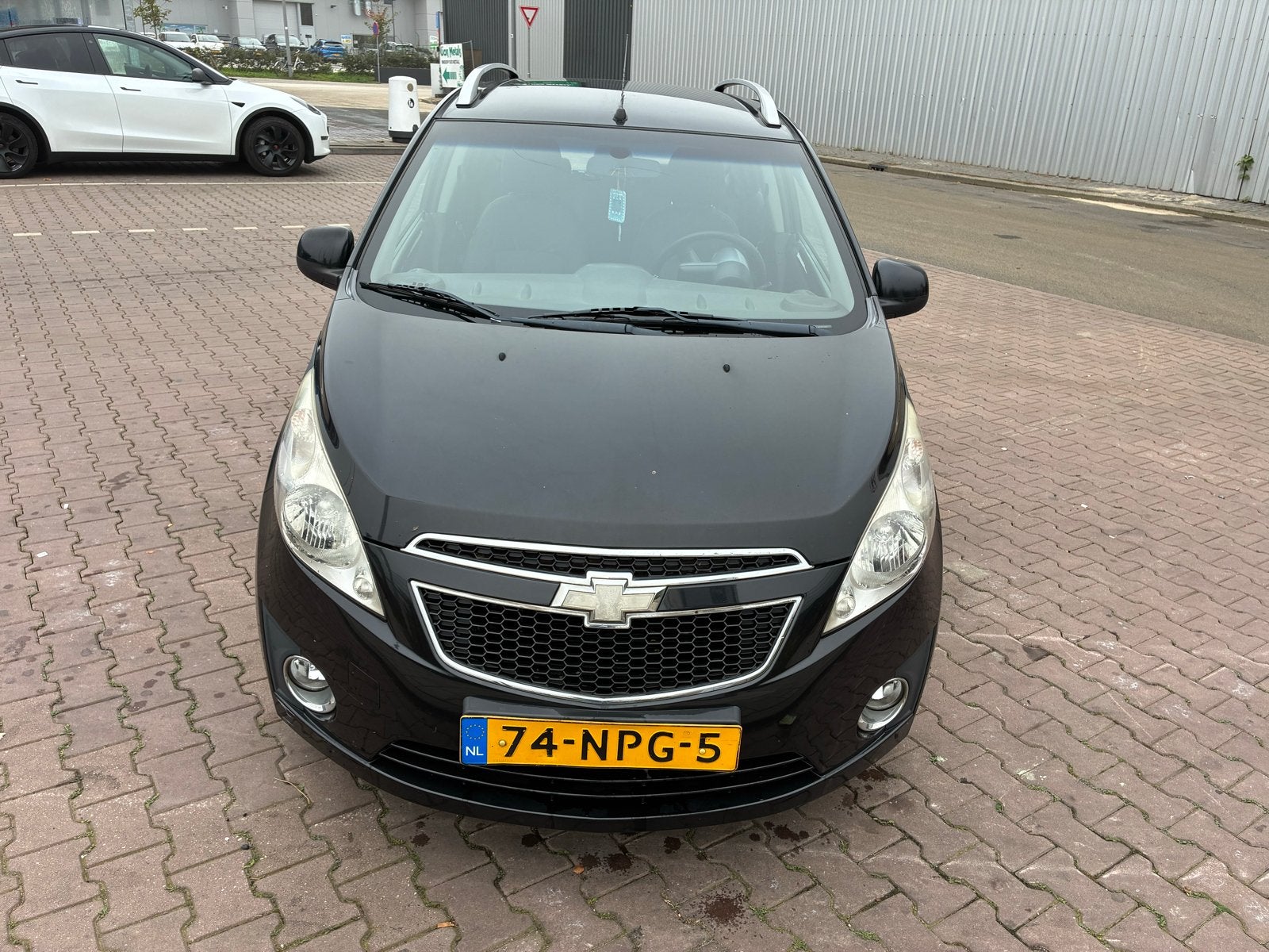 Chevrolet Spark 1.0  2010 Zwart, Auto's, Voorwielaandrijving, 839 kg, 4 cilinders, Origineel Nederlands