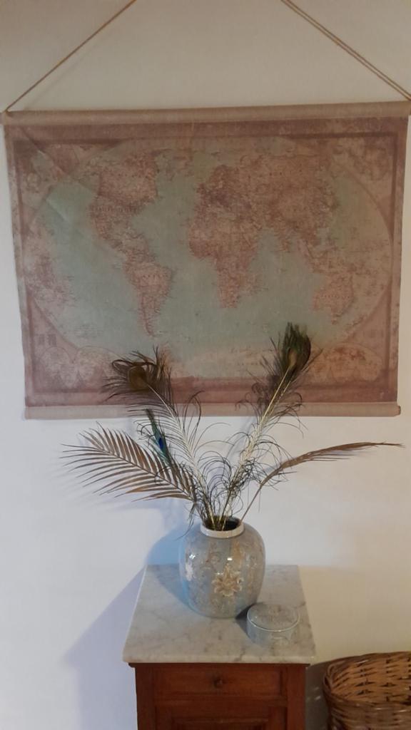 Mooi groot wanddoek van een wereldkaart, Ophalen, Zo goed als nieuw, Schilderij, 75 cm of meer