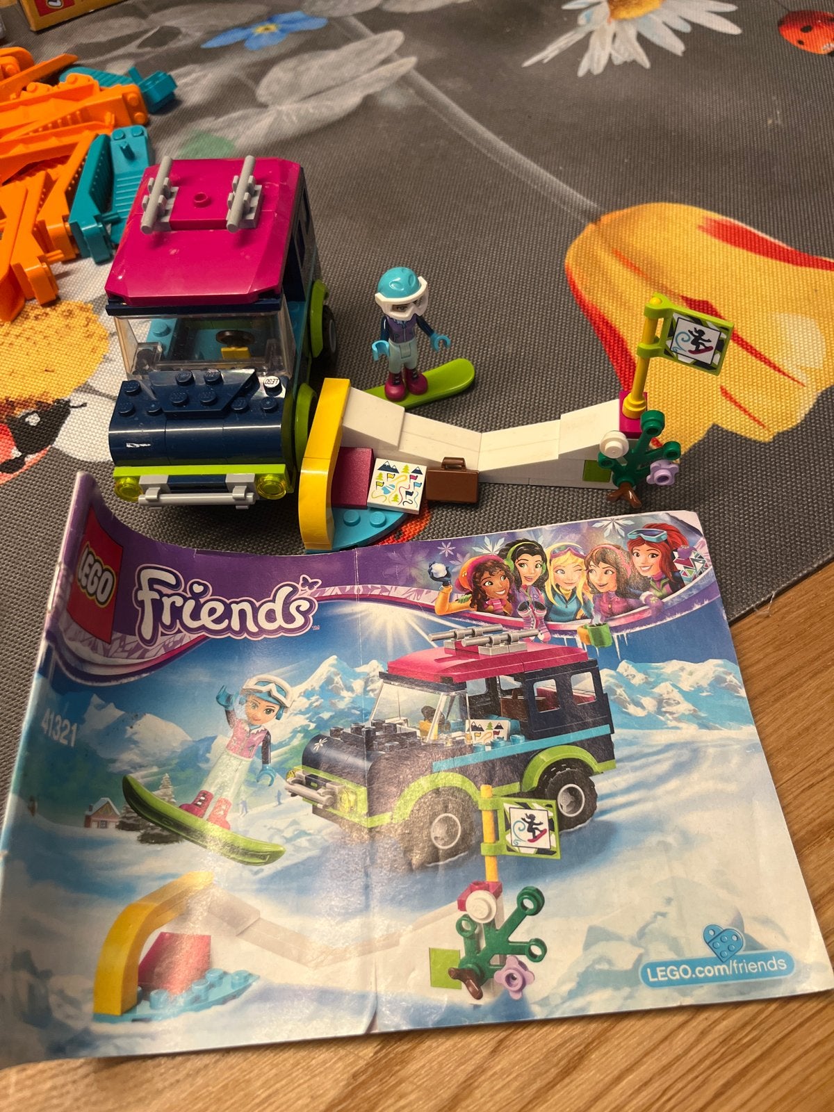 LEGO Friends 41321 Snow Resort Off-Roader met Mia, Ophalen of Verzenden, Gebruikt, Overige merken