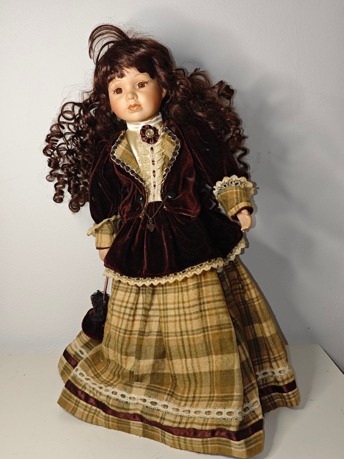 Porseleinen pop 45 cm, Ophalen of Verzenden, Zo goed als nieuw, Poppenhuis