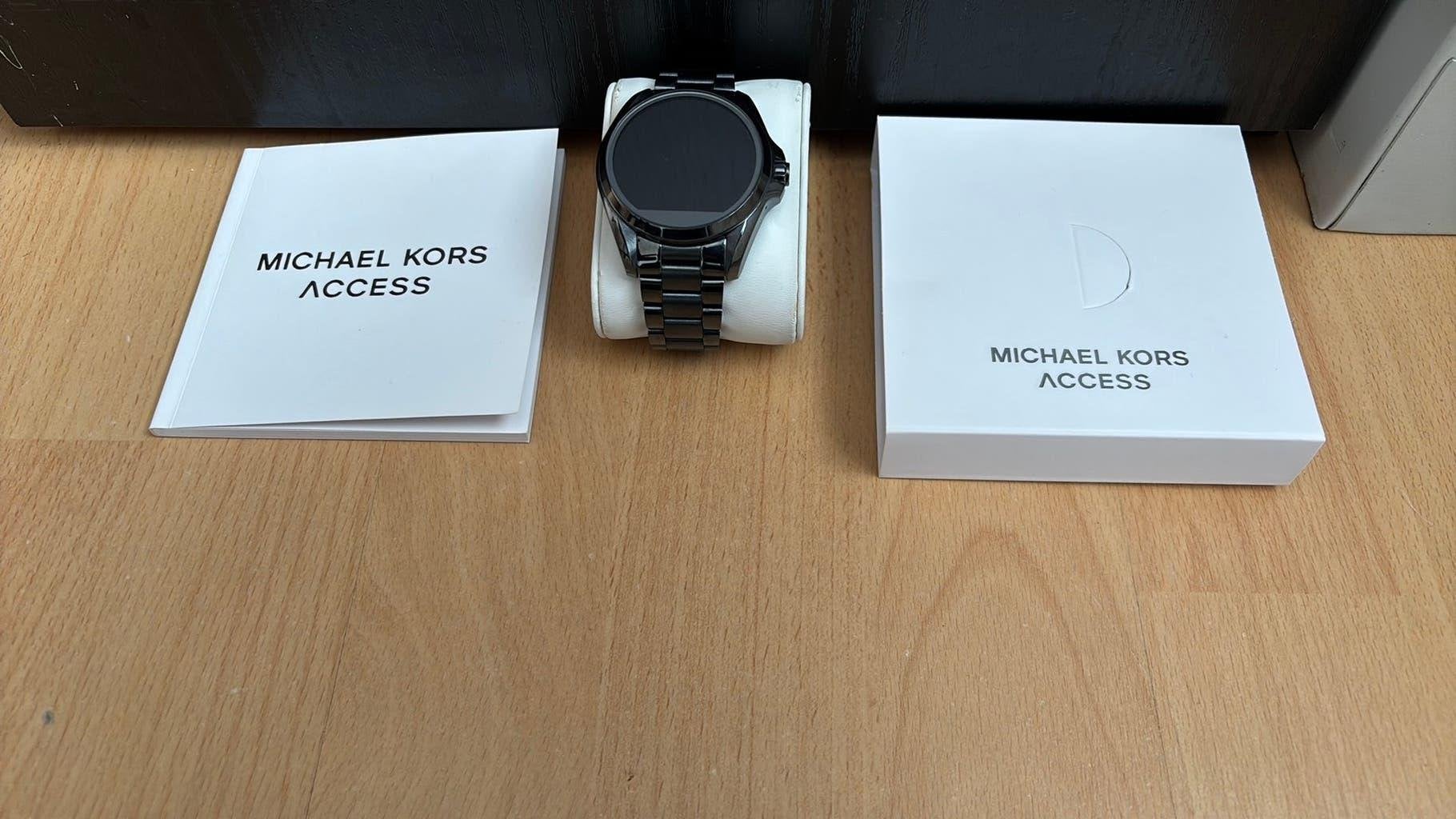 Michael Kors Access Bradshaw, Sieraden, Tassen en Uiterlijk, Zwart, Michael Kors, Ophalen of Verzenden, Zo goed als nieuw