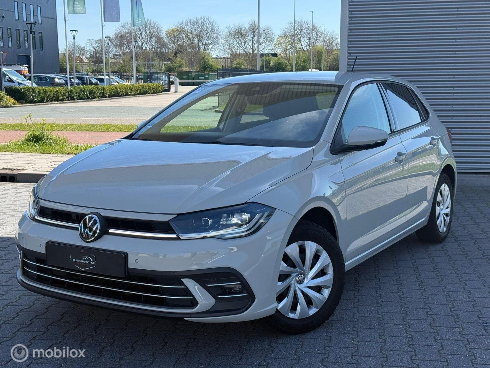 Volkswagen Polo 1.0 TSI Life Business, Auto's, Voorwielaandrijving, Wit, Bedrijf, Handgeschakeld