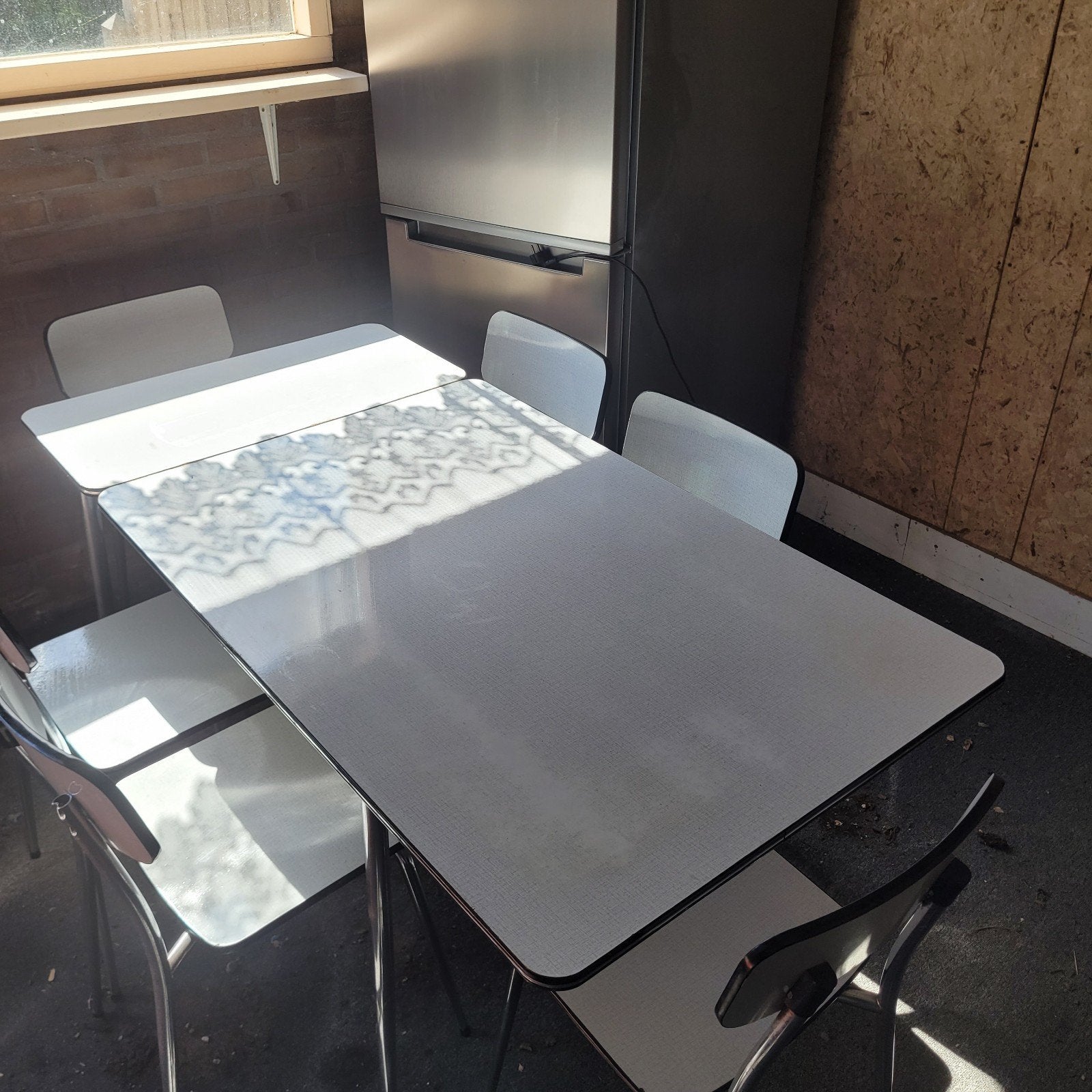 formica eettafel met 6 stoelen, Ophalen, Overige materialen, Gebruikt, 50 tot 100 cm