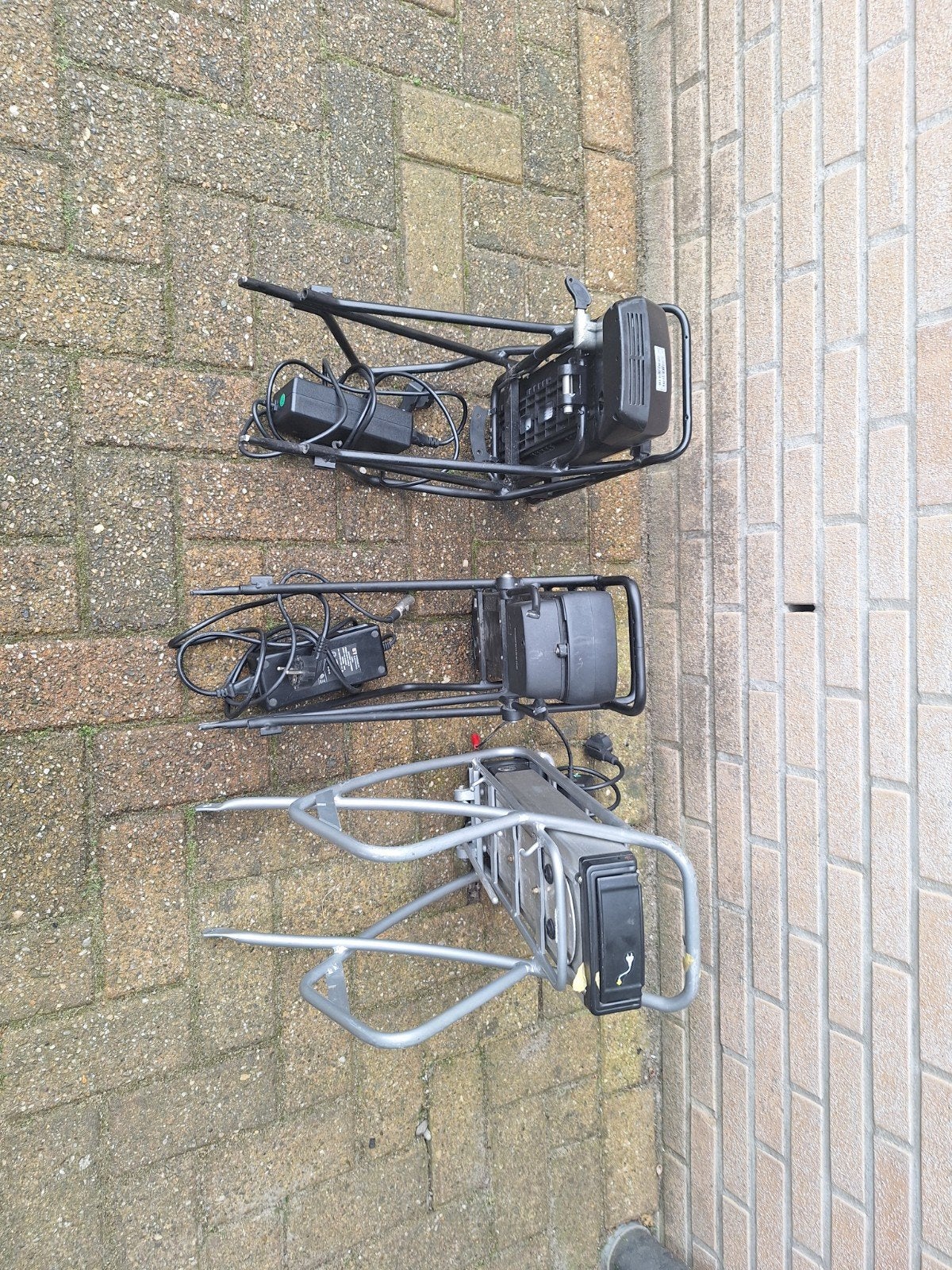 3 x goedwerkende fiets accu met lader slede controller, Ophalen of Verzenden
