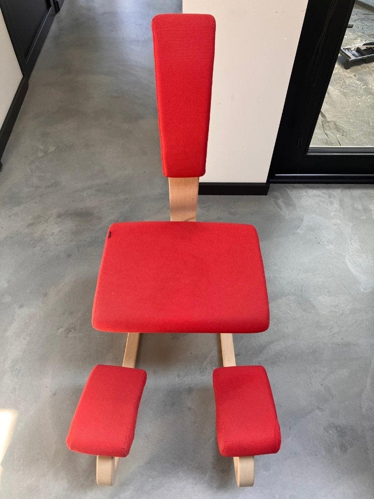 Varier Variable Balansstoel, Huis en Inrichting, Stoelen, Gebruikt, Eén, Hout, Stof, Rood, Ophalen of Verzenden
