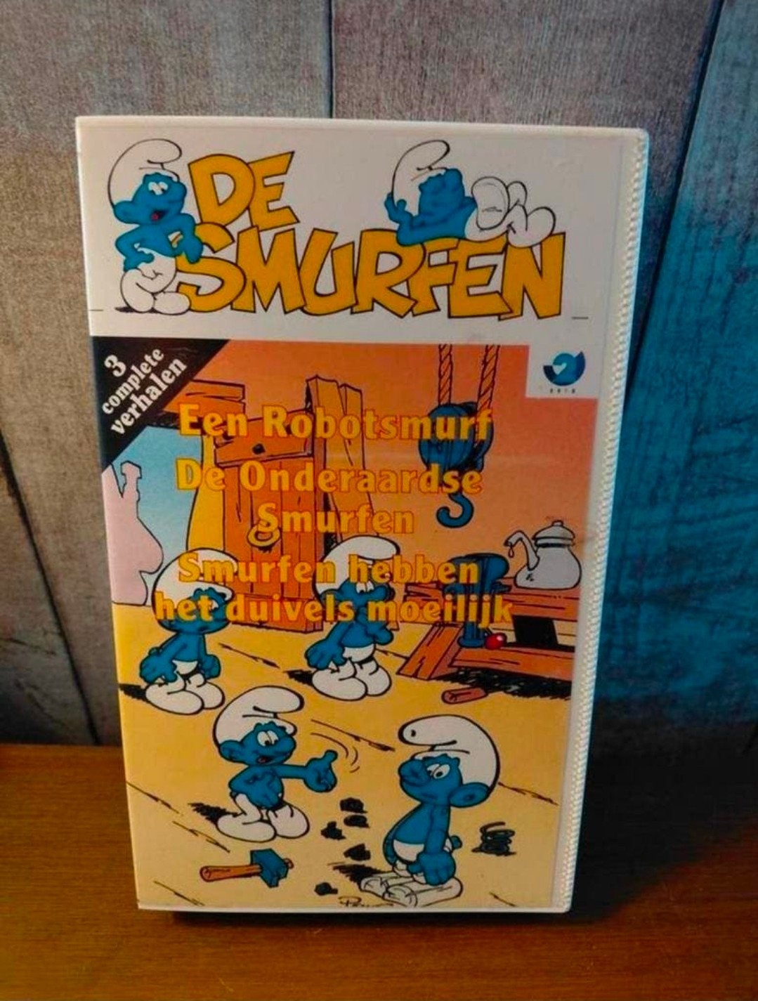 De Smurfen videoband. Robotsmurf, onderaardse smurfen, Ophalen of Verzenden, Gebruikt, Tekenfilm, VHS