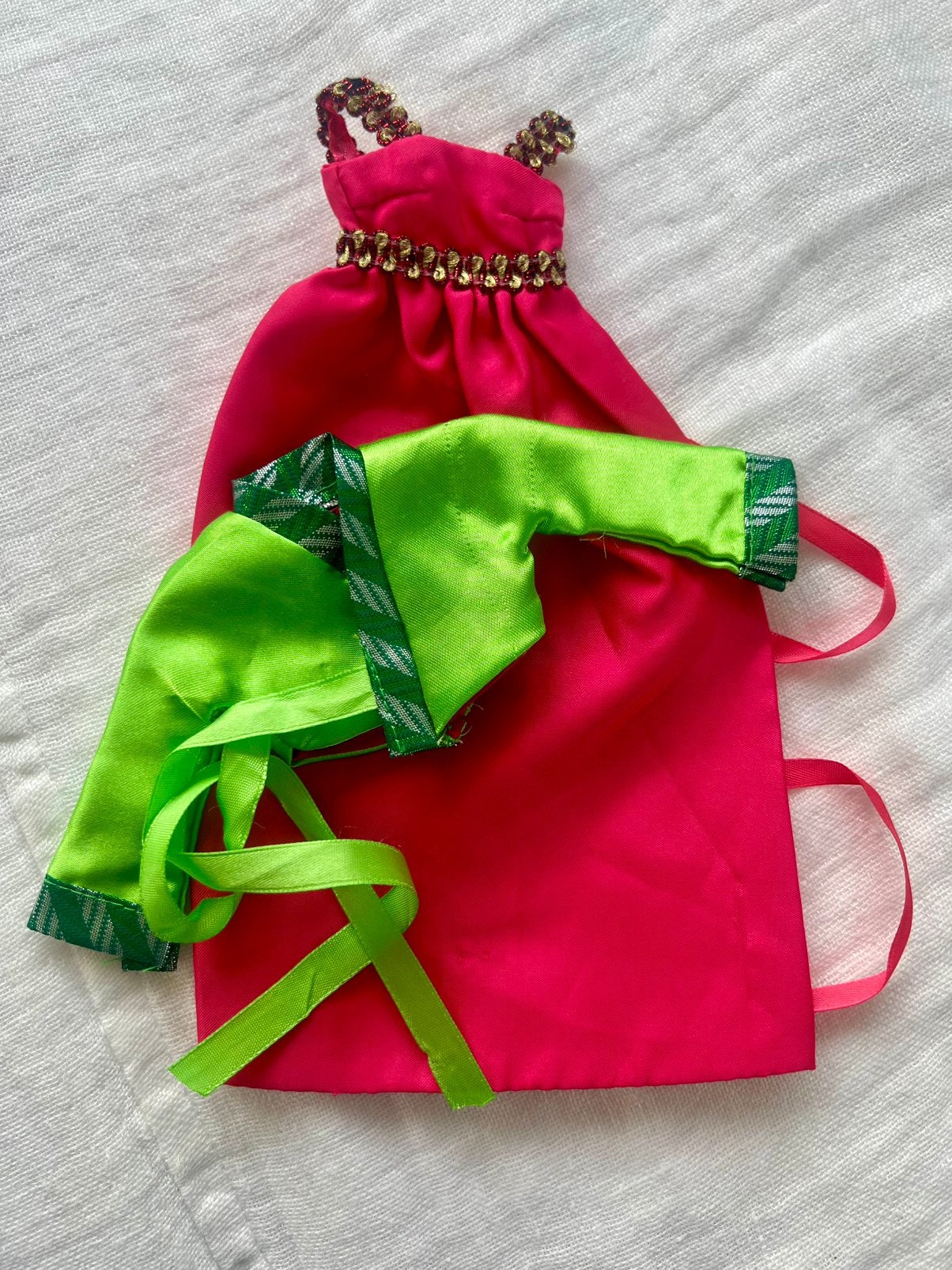 Vintage setje voor barbie (dolls of the world), Ophalen of Verzenden, Zo goed als nieuw, Kleertjes