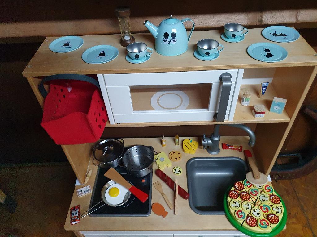 Duktig Jip&Janneke speelkeuken met serviesje, pannen, kook-, Ophalen, Zo goed als nieuw, Hout, Speelkeuken