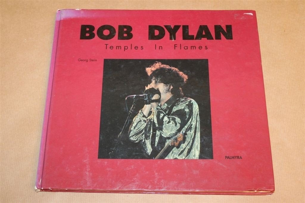 Bob Dylan - Temples in Flames, Boeken, Ophalen of Verzenden, Zo goed als nieuw, Artiest