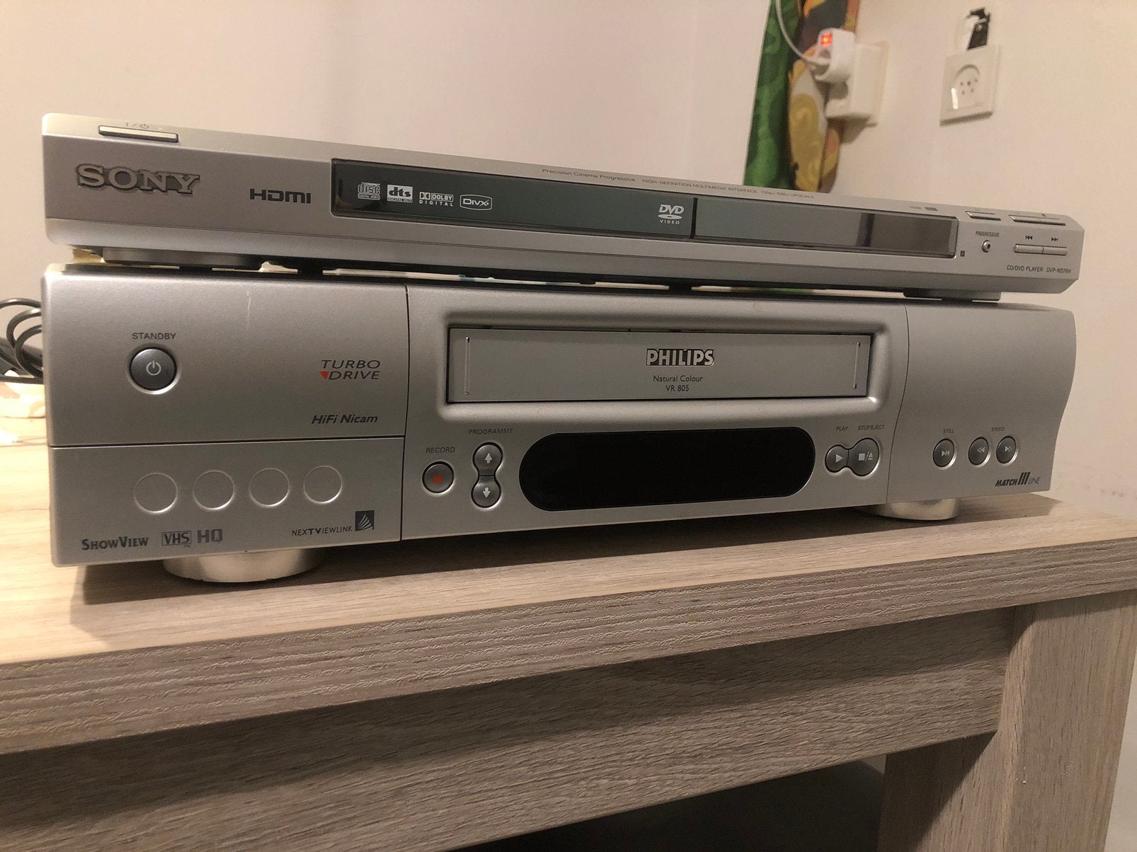 Vintage Philips Videorecorder (VHS) & Sony DVD-speler (HDMI), Ophalen, Zo goed als nieuw
