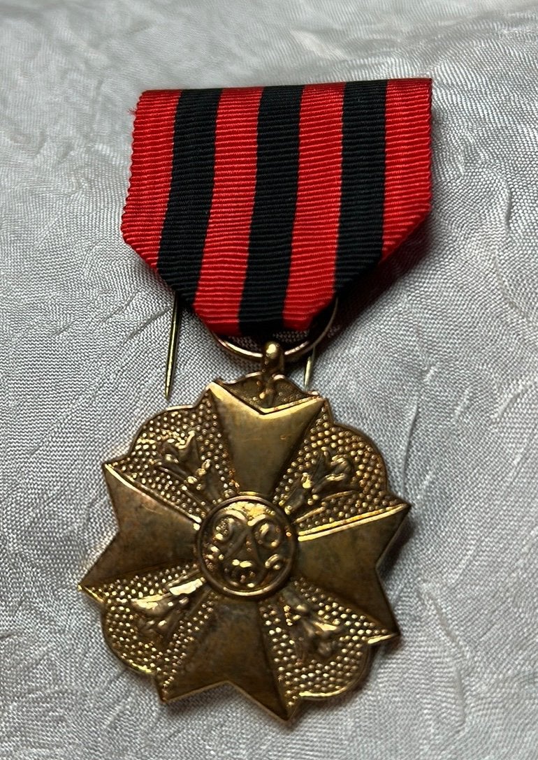Belgische Burgerlijk Ereteken (gouden medaille 1e klasse), Ophalen of Verzenden, Overige materialen, Buitenland